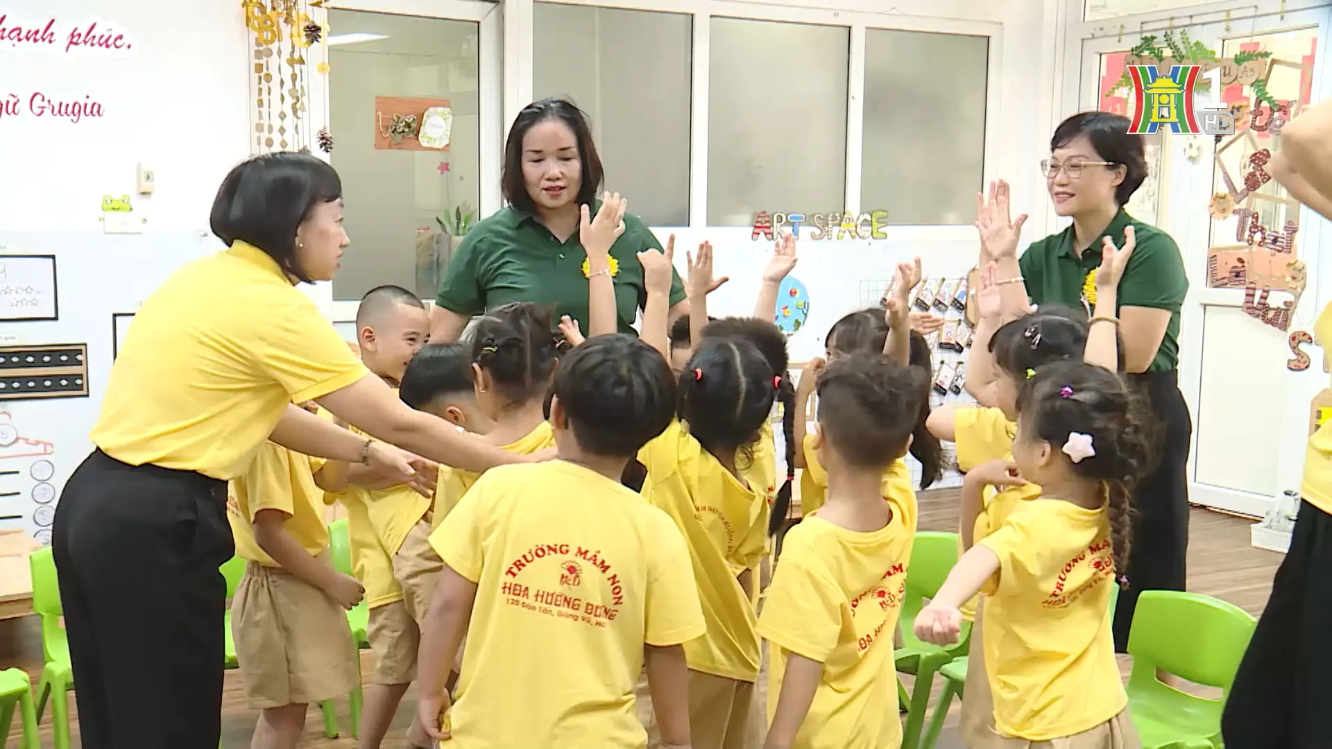 Cô hiệu trưởng có tấm lòng nhân ái | Người tốt quanh ta | 12/09/2025